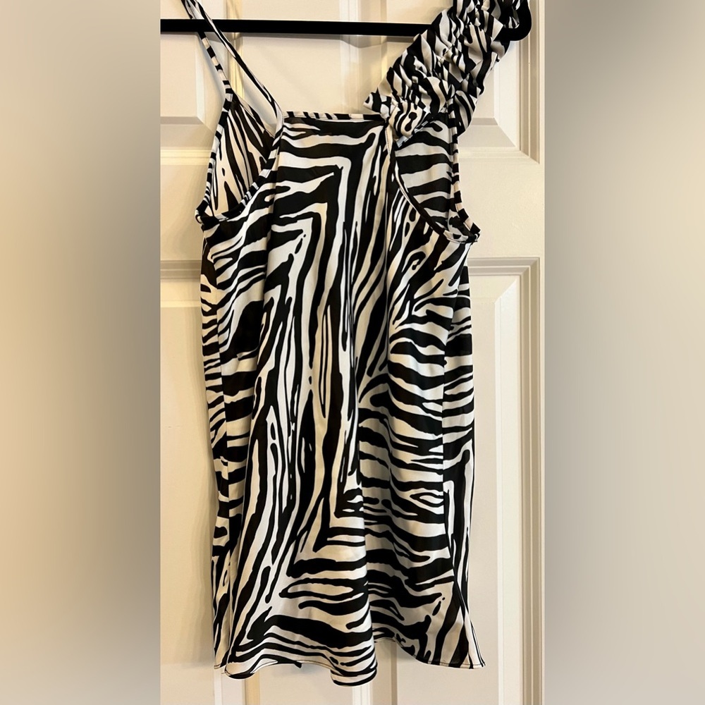 Unique, Zebra Print Express Tank-One Ruffle Shoulder-One Tank. Perfect. Small - Picture 6 of 7